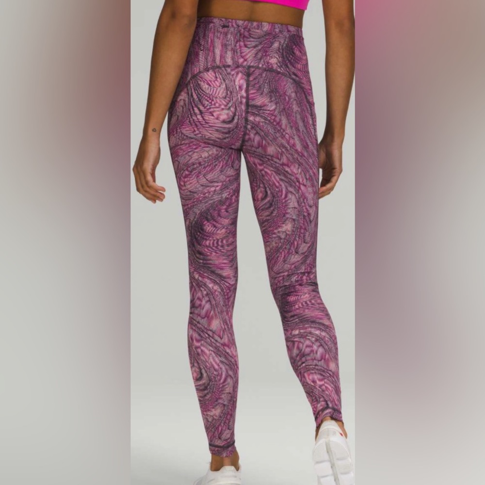 NWOT Lululemon-Swift Speed High-Rise Tight, size 4 - Picture 2 of 6